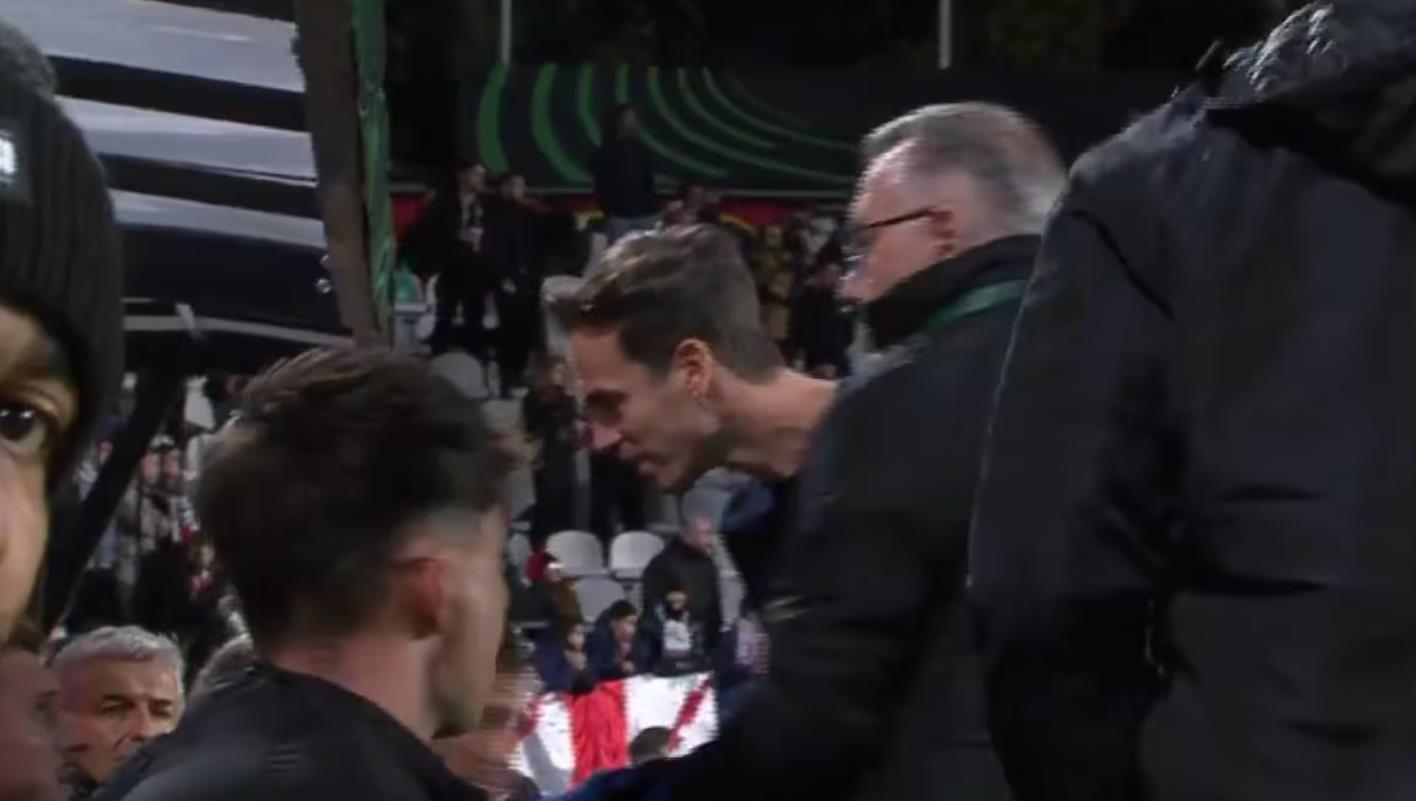 स्पैनिश मीडिया: कोच रेयो वैलेकैनो ने अपने खिलाड़ियों के साथ झगड़ा किया, और यूईएफए चैंपियंस लीग बाद में प्रेस कॉन्फ्रेंस में शामिल नहीं हुए